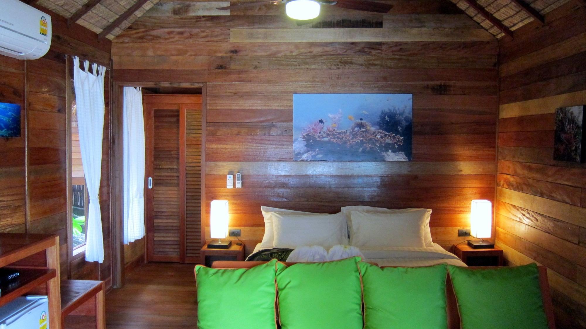 Ten Moons Lipe Resort Εξωτερικό φωτογραφία