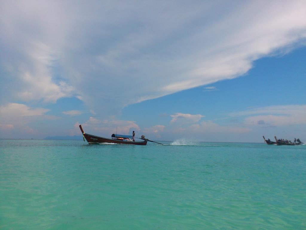 Ten Moons Lipe Resort Εξωτερικό φωτογραφία